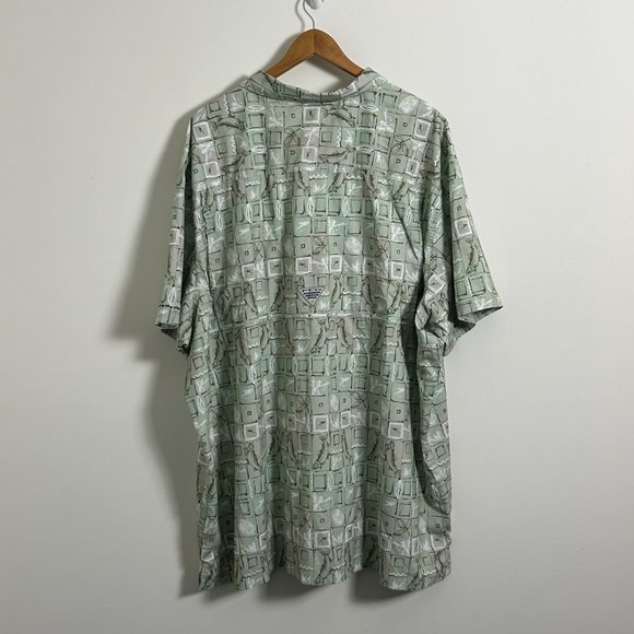 Columbia Men's Super Slack Tide Camp Shirt, Cool Green Trout Batik 5XL - Picture 3 of 13